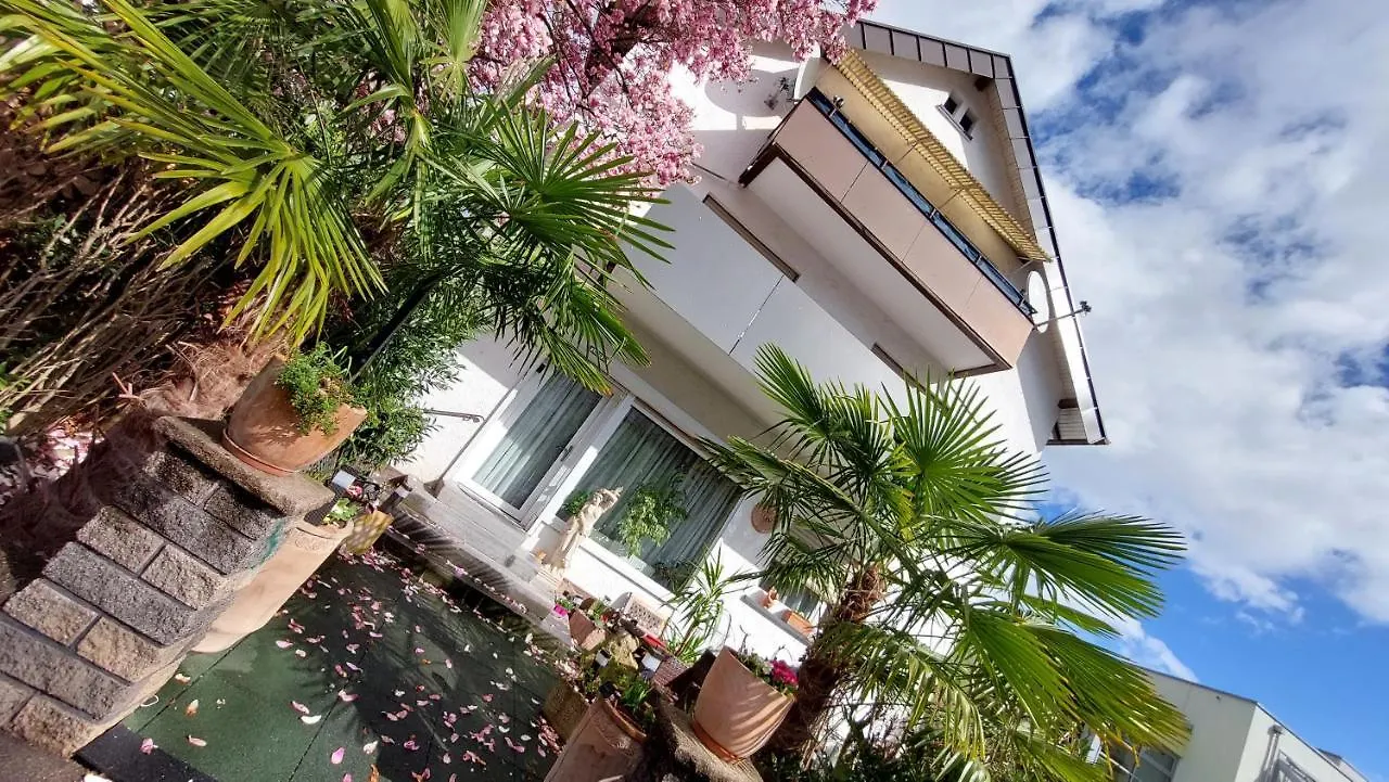 Pension Ringo, Airport Pit Stop, Bahnhof Und Flughafen In Der Naehe Baden-Baden Appartamento