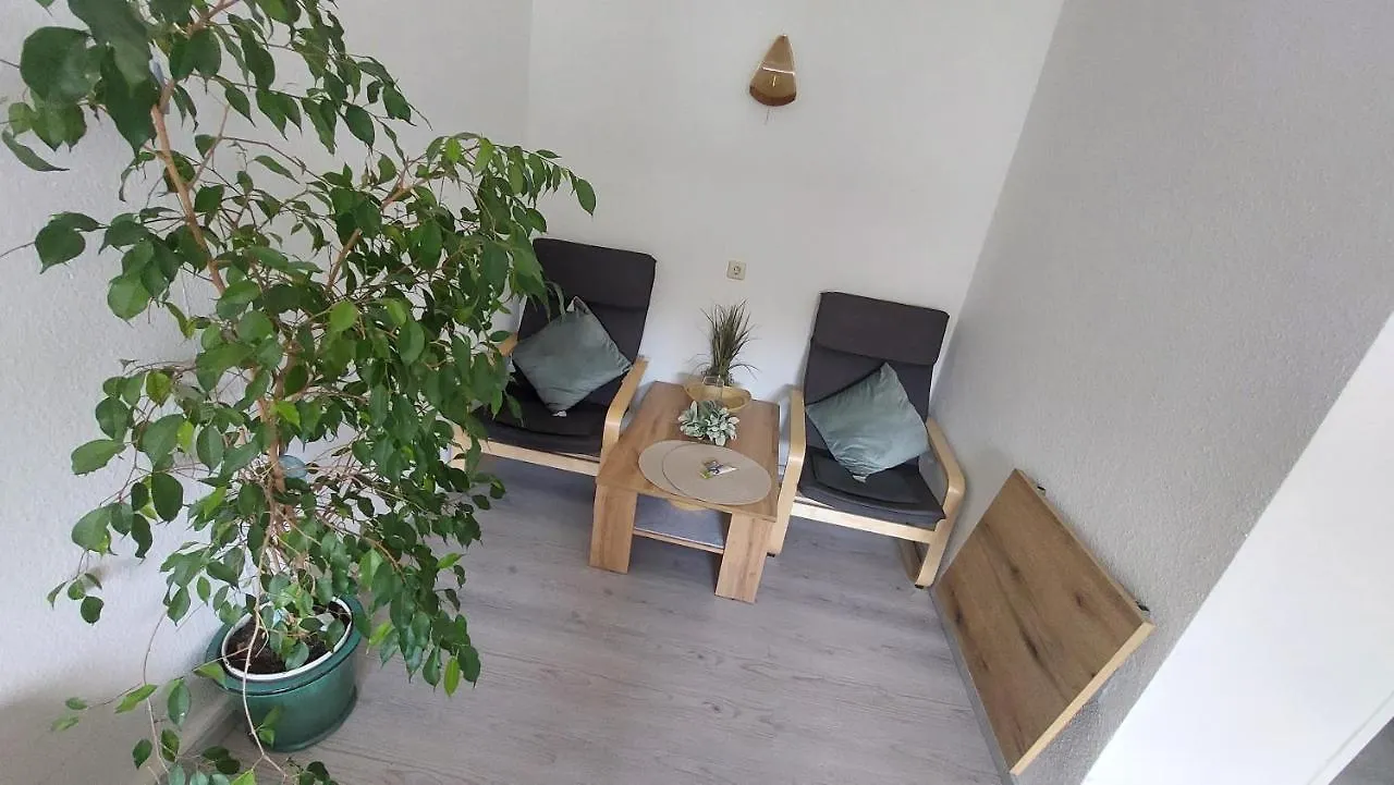 Appartamento Pension Ringo, Airport Pit Stop, Bahnhof Und Flughafen In Der Naehe Baden-Baden