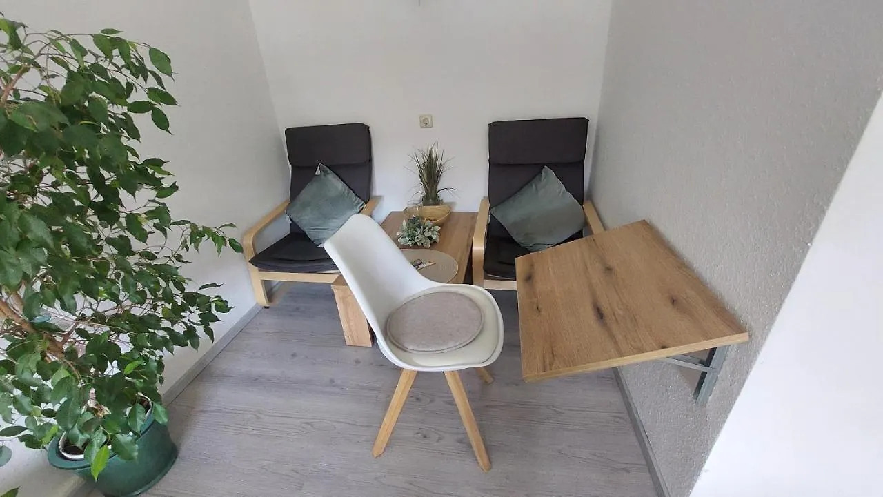 Appartamento Pension Ringo, Airport Pit Stop, Bahnhof Und Flughafen In Der Naehe Baden-Baden