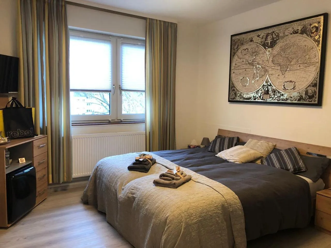 Pension Ringo, Airport Pit Stop, Bahnhof Und Flughafen In Der Naehe Baden-Baden Germania